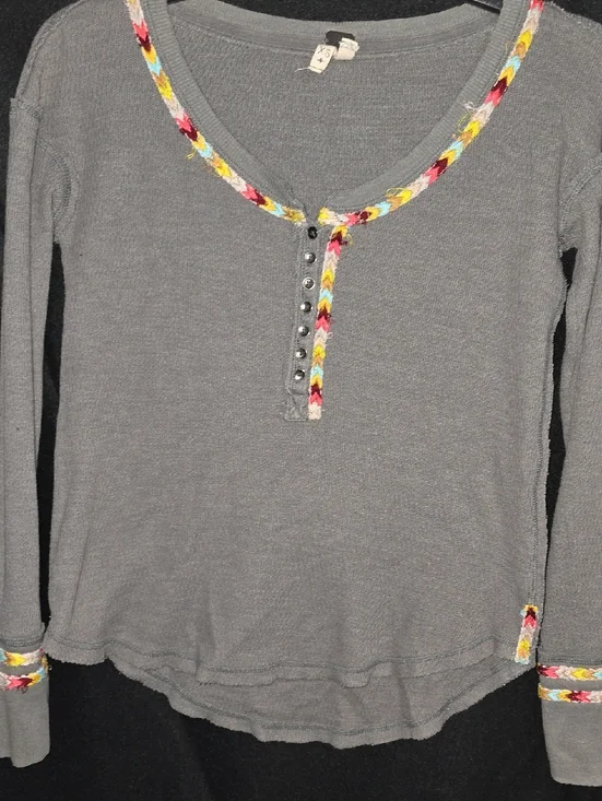We The Free Gray Long-Sleeve Henley with Multicolor Braided Trim - Picture 1 of 3